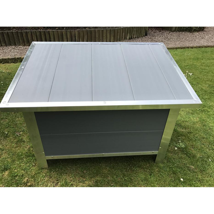 Super Insulated Dog Kennel Thermoplastic - Regency