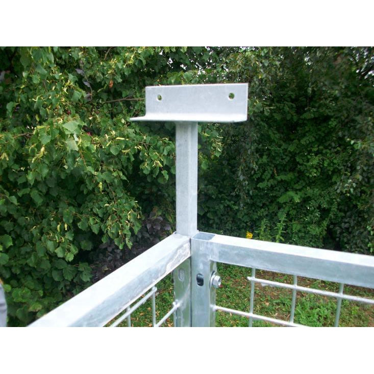 Adjustable Roof Bracket - ONLY SOLD WITH DOG RUN PANEL ORDERS